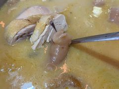 -鲜入围煮花胶鸡海鲜火锅