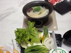 -呷哺呷哺(融创茂店)