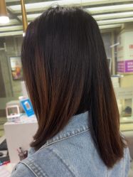 -镁连社·美联社