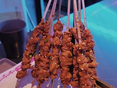 燥次筋神牛肉串-燥次·烧烤酒场(万象城店)