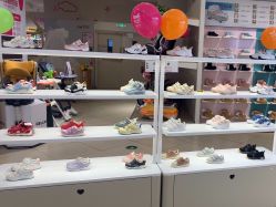 -孩子王(龙湖滨江天街店)