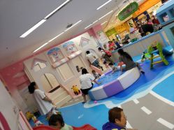 -孩子王童乐园(青岛万达店)