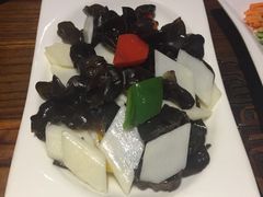 木耳炒淮山-云来居素食馆(东门店)