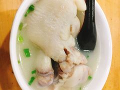 -雷祖芳老妈蹄花店