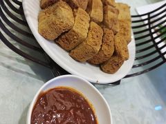 酥皮臭豆腐-绍兴饭店(大宁店)