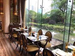 靠窗位-万达瑞华酒店美食汇自助餐厅(楚河汉街店)