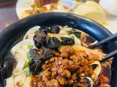 -杭州滨江宝龙城华美达酒店