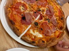 -城市大道红炉披萨烘焙坊