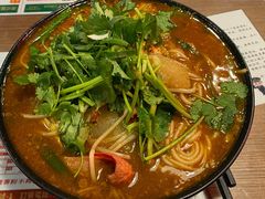 招牌炸酱小锅米线-肥汁米蘭香港米线(定西路店)
