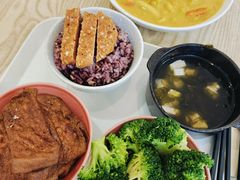 -轻蔬不用等·素食(江苏路店)