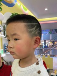 点击看大图 -爆米花儿童美发乐园