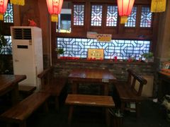 -一品江湖烧烤餐厅