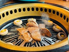 -炼火烤肉店