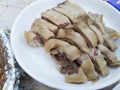咸鹅-鲤鱼塘农家山庄