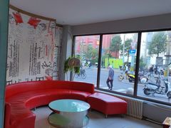 -宜必思酒店(北京三里屯呼家楼地铁站店)