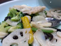 荷塘月色-金狮麟·新豫菜(金码大厦店)