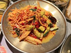 -草家酱蟹炭火烤肉店(珲春南路一店)