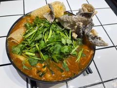 招牌炸酱小锅米线-肥汁米蘭香港米线(长宁来福士店)