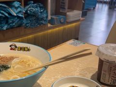 -灵芝妹子海鲜米线(劳动公园店)