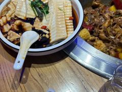 -山河屯铁锅炖·非遗铁锅炖(华强北店)