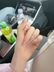 -UU·NAIL美甲美睫專門店