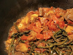 西红柿-粘豆包铁锅炖二部(温泉街店)