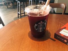 冰摇红莓黑加仑茶-星巴克(杭州银泰城西一店)