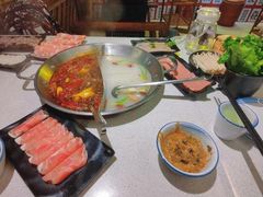 -十三幺山野火锅(市府路店)