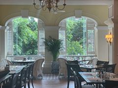 -荟景阁葡国餐厅