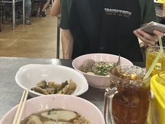 -榮泰米粉湯(Left Shop)