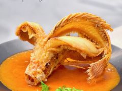 新加坡娘惹炸彩虹鲷-新加坡珍宝海鲜JUMBO Seafood(西安skp店)