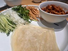 -关东小磨东北菜(上海长风大悦城店)