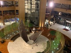 -上海滴水湖皇冠假日酒店