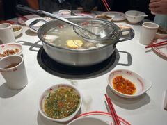 -八合里牛肉火锅(上海世茂广场店)