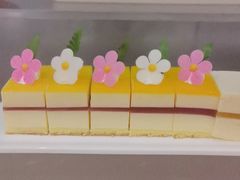 -荣誉国际酒店-云顶旋转餐厅