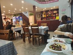 -老鄞江清水龙虾•赵赵家(江北店)