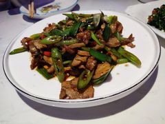 尖椒炒肉-川人百味(海悦天地店)