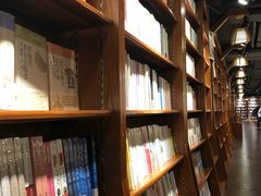-新华书店(印象城店)