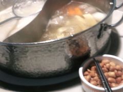 -左庭右院鲜牛肉火锅(浦江欢乐颂店)