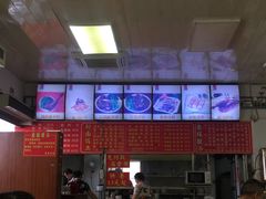 -香辉食馆(新兴路店)