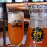 啤酒配烧烤当然来木屋烧烤咯