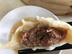 虾肉小笼-老西白点心店
