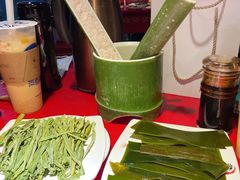 -二荆条·蜀鲜汇城市森林火锅