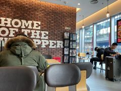 等位区-汉堡王(北京三里屯购物中心)