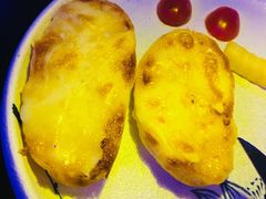 -樱花里音乐餐吧·牛扒椰子鸡(东圃店)