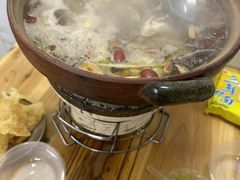 -威邵鸡煲(西华路总店)