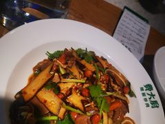 -费大厨辣椒炒肉(万家丽一店)