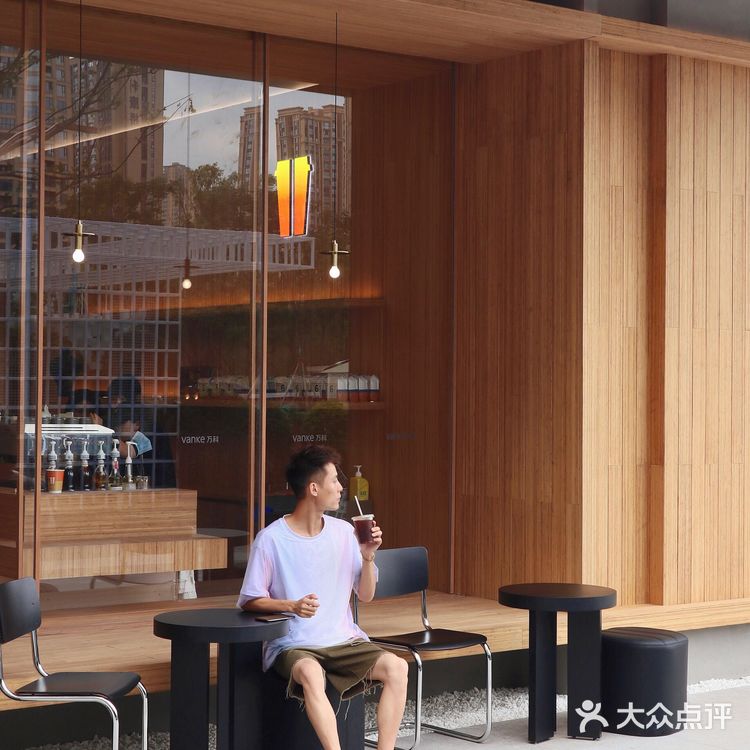 Pause新店｜木系文青咖啡店🚪开业自带杯免费