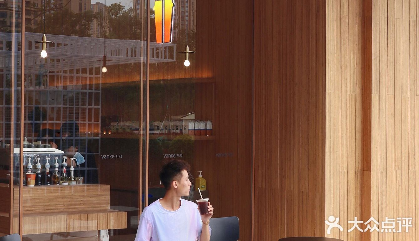 Pause新店｜木系文青咖啡店🚪开业自带杯免费