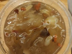 银耳五珍汤-芳婆糕团店(王府大街店)